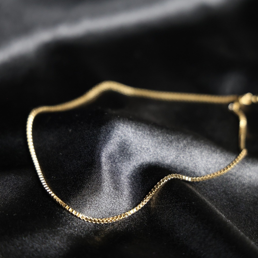 Gold Tone Box Chain Necklace Minimalist Layering Jewelry 17.5 Inch